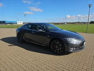 Tesla Model S  P85D 7prs