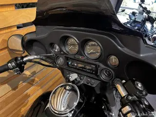 Harley-Davidson FLHTC Electra Glide Classic