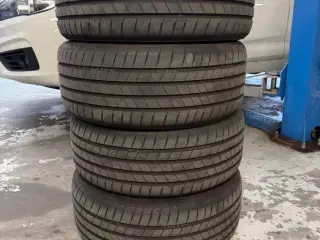Bridgestone Turanza EV005 235/45-18 Tesla Model 3