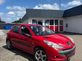 Økonomisk vogn Peugeot 206+