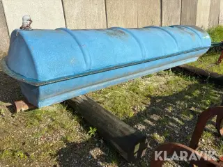 Tank