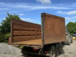 Container