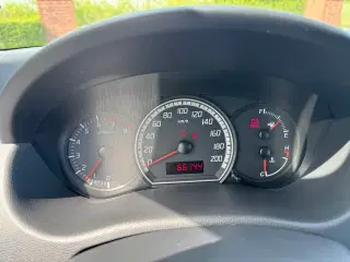 Suzuki Swift 1.3 92 hk 66000 km