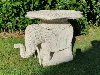 Bakkebord. Bambus elefant.