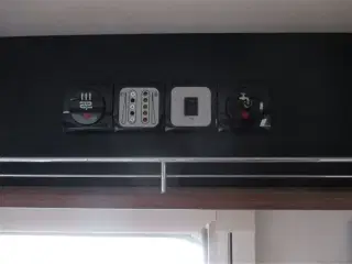 2014 - LMC Vivo 522 K   MOVER + GULVVARME