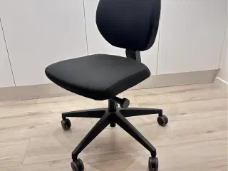Ergonomisk kontorstol synkron, lav ryg