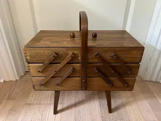 Flot retro syskrin på ben 