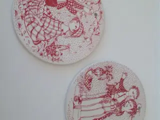 2 Bjørn Vinblad platter i rød