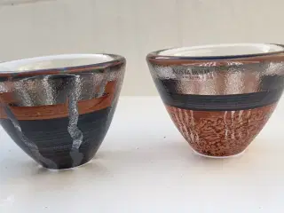 2 flotte skåle designet af  Monica Backström for K
