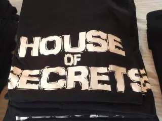 T-shirts fra det danske rockband House of Secrets
