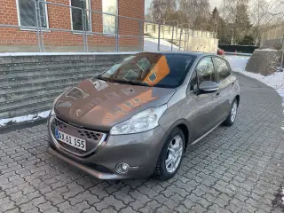 Peugeot 208 1,4 E-HDI Automatgear 