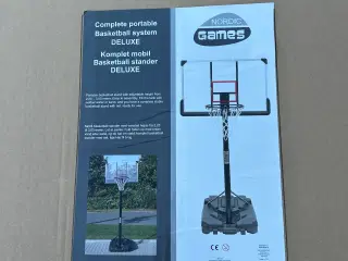 Basketball kurv på hjul til haven