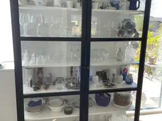Lindebjerg vitrine - flot som ny