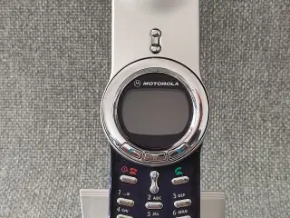 Motorola v70 