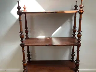 Antik møbel 