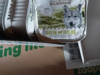 Hundefoder på dåse 