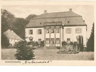 Augustenborg. Palæet