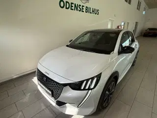 Peugeot e-208 50 GT