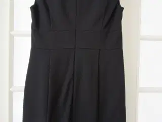 Esprit sort kjole, str. 42