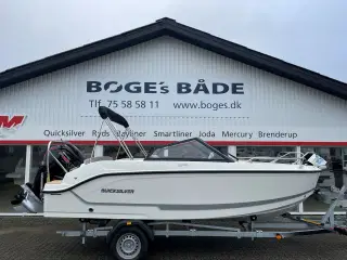 Quicksilver Activ 555 Bowrider med F115 Mercury-EFI ProXS 4 takt 2,1L - Flot udstyret.