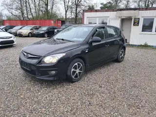 Hyundai i30 1,6 CRDi 90 Classic Eco