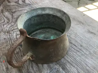 Gammel kobber potte 