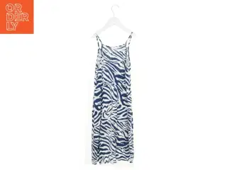Kjole fra H&M (str. 140 cm)