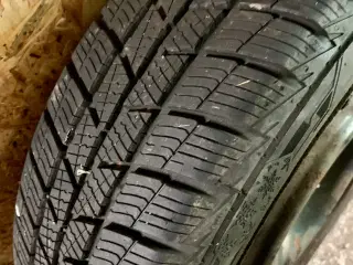 4 stk. Vinterdæk 155/65 14 t med fælge