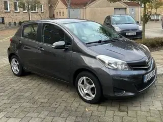 Toyota Yaris 1.0 VVT 1