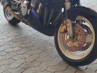 Yamaha fj 1200 nysynet m. Plade.