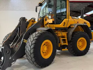 Volvo L 60 G KUN 7400 TIMER