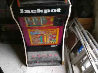 Spilleautomater plus reservedele.