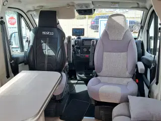 Autocamper ,god indretning masser af oplads