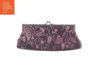 Broderet clutch i mørkelilla (str. 26 x 13 cm)