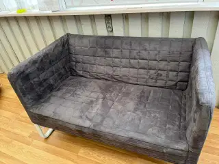 Lille sofa – 120 cm bred – kun 250 kr