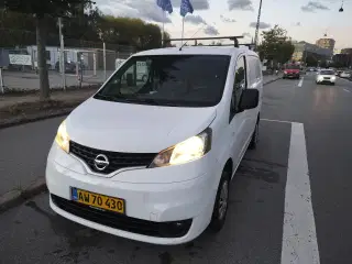 Nissan NV 200