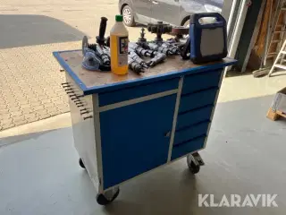 Værkstedvogn med udstyr
