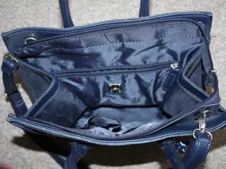Skuldertaske Carpisa 27 cm x  30 cm med brugsspor