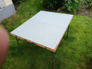 Campingbord oj 4 Klapstole m.Armlæn