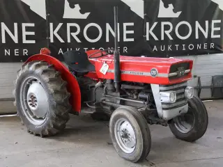 Massey Ferguson 135. 4 cyl benzin årg 1965