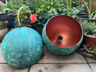 Unikke håndmalede “kugle” lamper