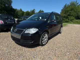 VW Touran 2,0 TDi 140 Highline 7prs