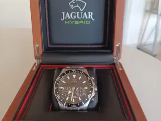 Jaguar hybrid ur