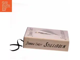 Stillidsen af Donna Tartt (Bog)