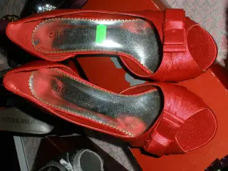 flotte røde satin sko 