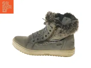 Grå vinterstøvler med pelsfor, str. 40 fra Willow (str. 40 )
