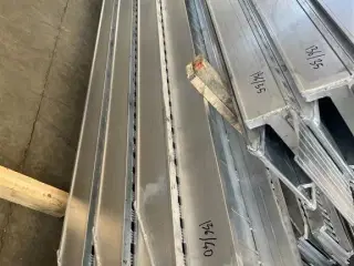 - - - RA150X35 ALURAMPER, RAMPER