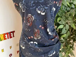 Kjole. Kaffe. Large/40