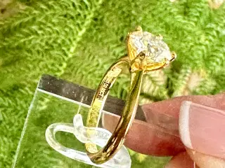 Ny sølvring med certificeret 1 karat  moissanite
