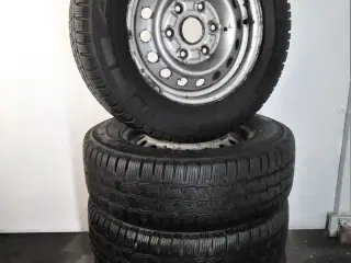 6x139,7 15" ET29 Nav 67,1ø vintersæt TOYOTA Hiace